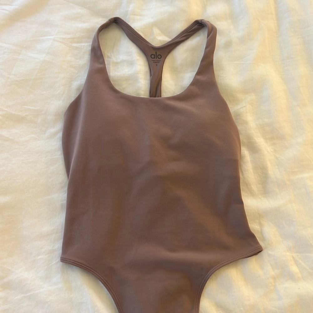 alo yoga bodysuit